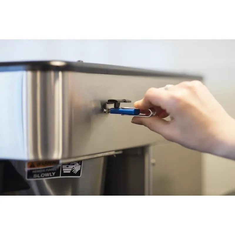 Bunn ICB Infusion Twin Coffee Brewer 120/240v - Image 3